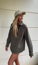 Load image into Gallery viewer, Utility Shirt - Khaki

